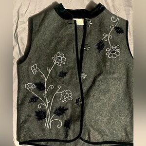 Cedar Canyon Wool Blend vest sz M Embroidered & beaded